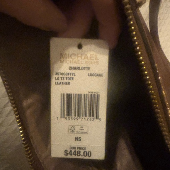 Michael Kors Camal/Tan Tote Bag - Picture 12 of 16
